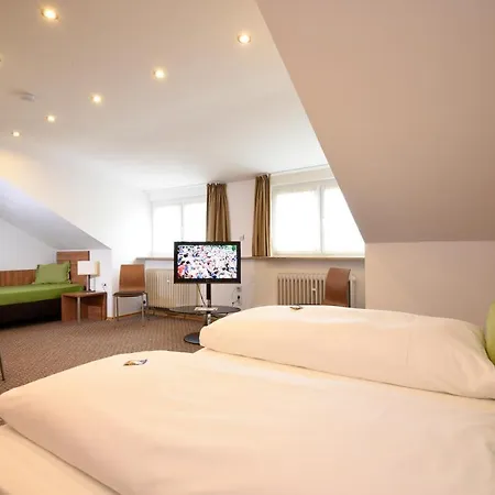 Hecht Garni Hotell 3*