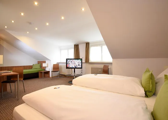 Hecht Garni Hotel 3*